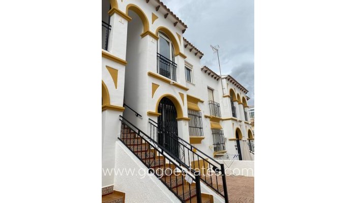 Apartamento - Apartamento en el último piso - Venta - Orihuela - Villamartin