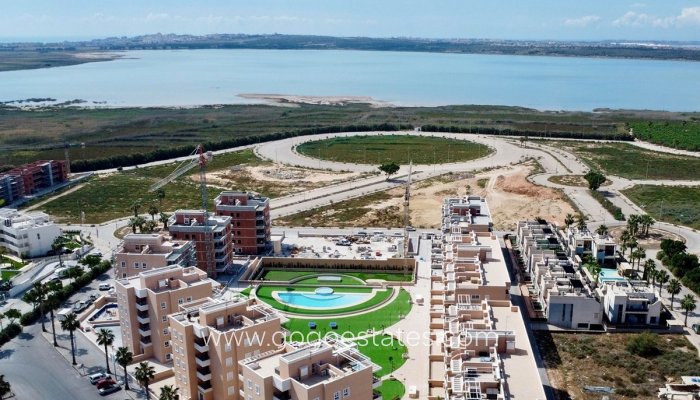 Apartamento - Apartamento Planta Media - Venta - Urbanización El Raso - Urbanización El Raso