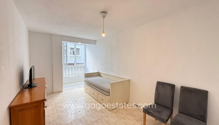 Apartamento - Estudio Planta Media - Venta - Torrevieja - Playa de los Locos