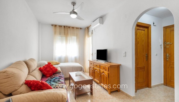 Apartamento - Estudio Planta Media - Venta - Torrevieja - Playa del Cura