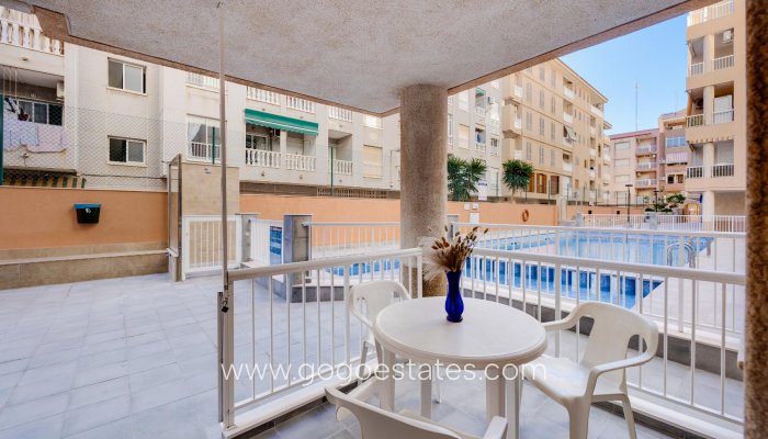 Apartment / Flat - Resale - Torrevieja - playa de los naufragos