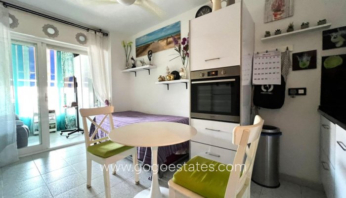 Apartment - Middle Floor Studio - Resale - Torrevieja - Torrevieja Centro