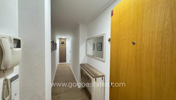 Appartement - Appartement au rez-de-chaussée - Revente - Torrevieja - Torrevieja Centro