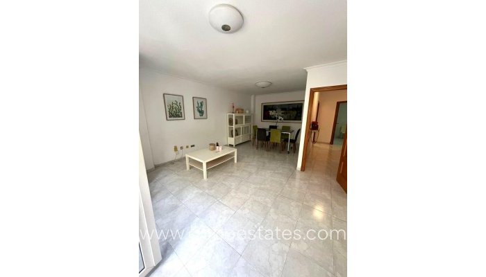 Appartement - Appartement au rez-de-chaussée - Revente - Torrevieja - Torrevieja Centro