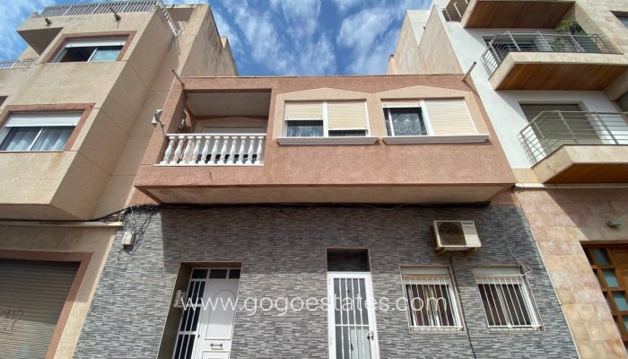 Appartement - Appartement op de bovenste verdieping - Te koop - Torrevieja - Torrevieja Centro