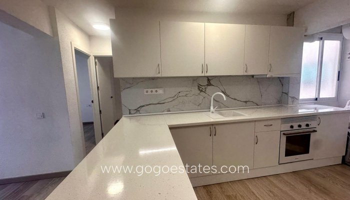 Appartement - Appartement op de middelste verdieping - Te koop - Alicante - Alicante Centro