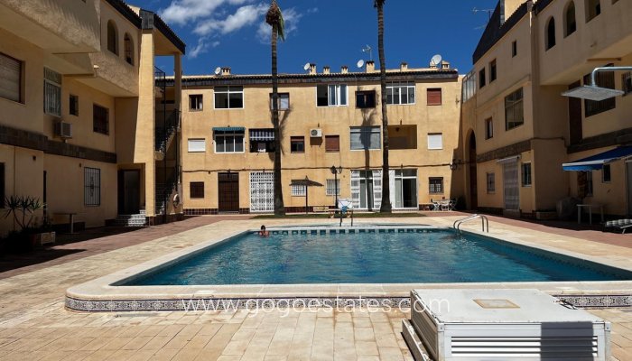 Appartement - Appartement op de middelste verdieping - Te koop - Orihuela - Punta Prima