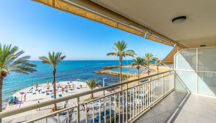 Appartement - Appartement op de middelste verdieping - Te koop - Torrevieja - Playa del Cura