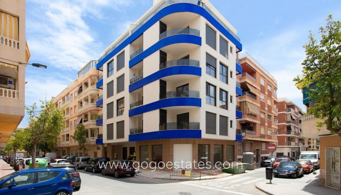 Appartement - Appartement op de middelste verdieping - Te koop - Torrevieja - Torrevieja Centro