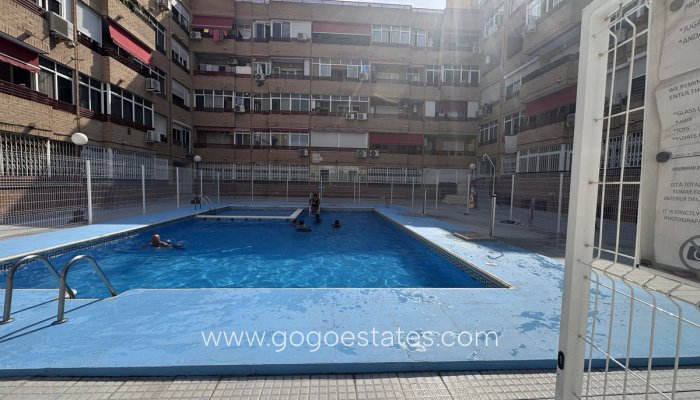 Appartement - Appartement op de middelste verdieping - Te koop - Torrevieja - Torrevieja Centro