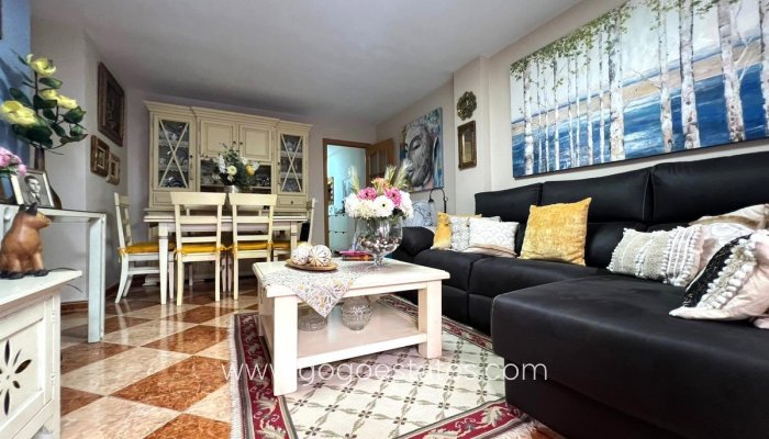 Appartement - Appartement op de middelste verdieping - Te koop - Torrevieja - Torrevieja Centro