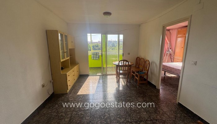 Appartement - Appartement op de middelste verdieping - Te koop - Torrevieja - Torrevieja Centro