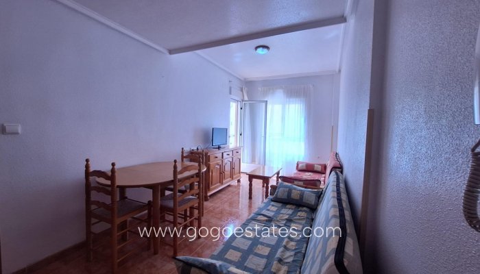 Appartement - Appartement op de middelste verdieping - Te koop - Torrevieja - Torrevieja Centro