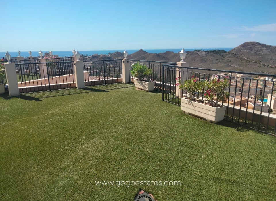 Appartement avec grandes terrasses et espaces verts