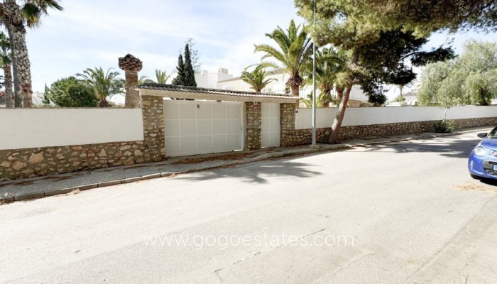 Casa - Chalet Independiente - Venta - Orihuela - La Zenia