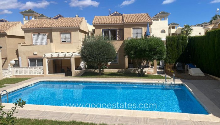 Casa - Chalet Independiente - Venta - Orihuela - Orihuela Centro