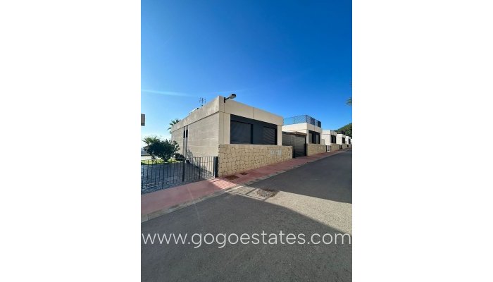 Casa - Chalet Independiente - Venta - Polop - Polop Centro