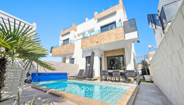 Casa - Chalet Independiente - Venta - Polop - Polop Centro