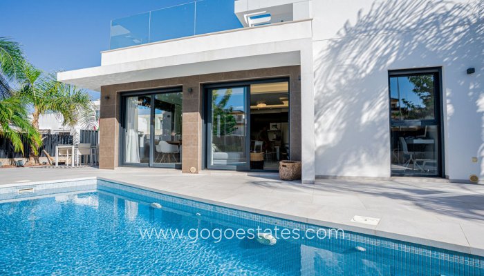 Casa - Chalet Independiente - Venta - San Fulgencio - San Fulgencio Centro