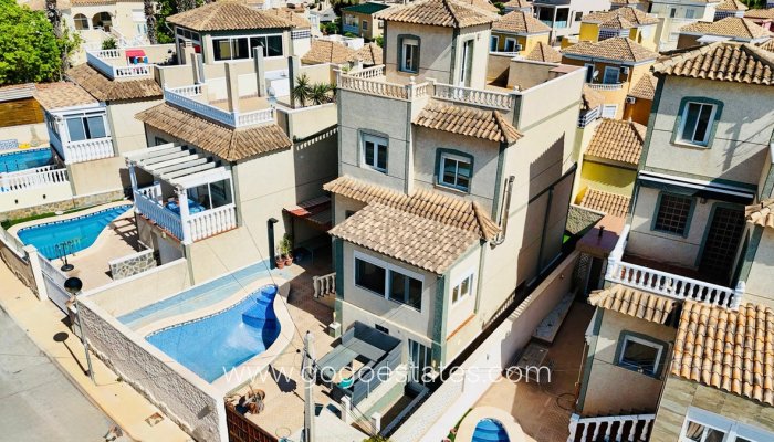 Casa - Chalet Independiente - Venta - San Miguel De Salinas - San Miguel de Salinas Centro