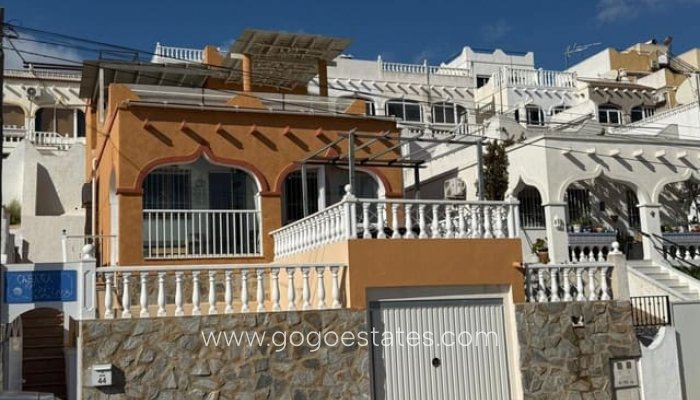 Casa - Chalet Independiente - Venta - San Miguel De Salinas - San Miguel de Salinas Centro