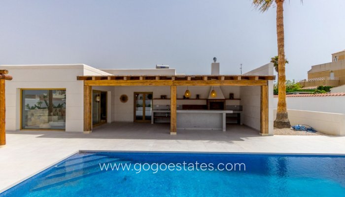 Casa - Chalet Independiente - Venta - Torrevieja - Torrevieja Centro