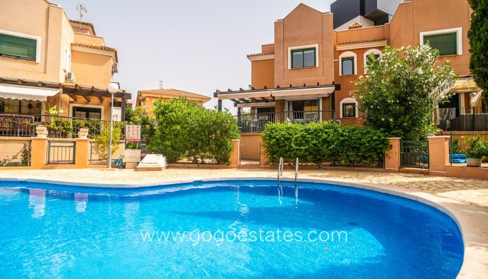 Casa - Chalet Independiente - Venta - Torrevieja - Torrevieja Centro