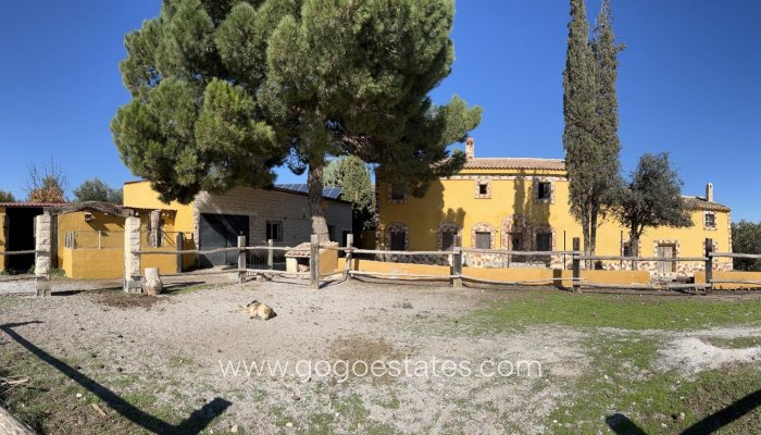 Finca rústica - Revente - Baza - Baza