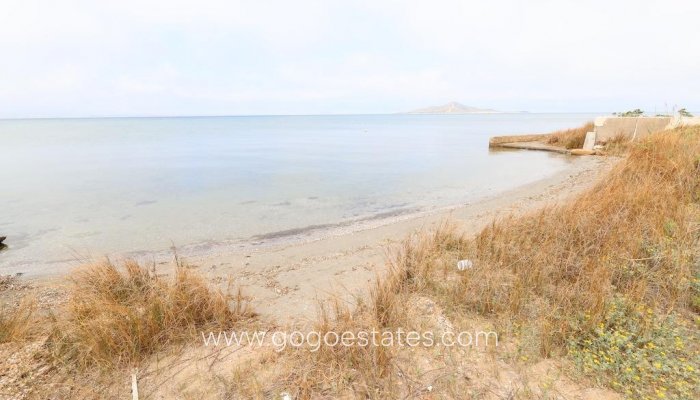 Grundstück - Wiederverkauf - San Javier - La Manga Del Mar Menor