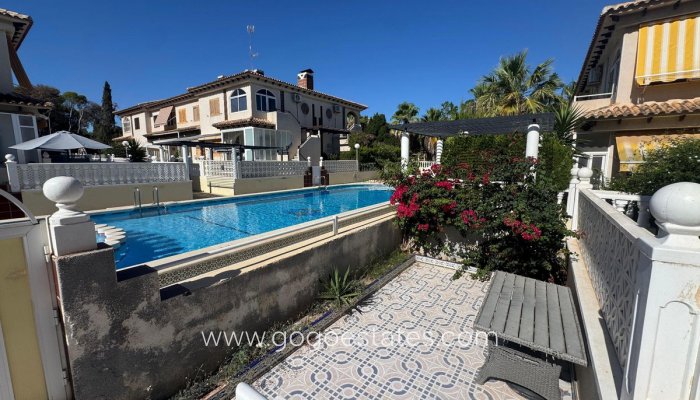 Haus - Bungalow - Wiederverkauf - Orihuela - Los Altos