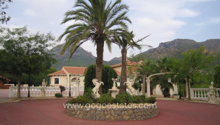 Haus - Finca - Cortijo - Wiederverkauf - La Nucía - La Nucia Centro