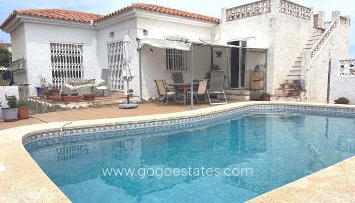 Haus - Freistehende Villa - Wiederverkauf - La Nucía - La Nucia Centro