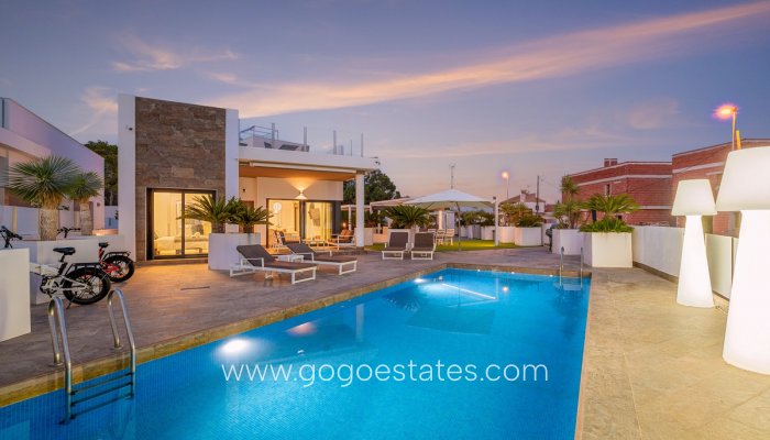 Haus - Freistehende Villa - Wiederverkauf - Orihuela - Villamartin