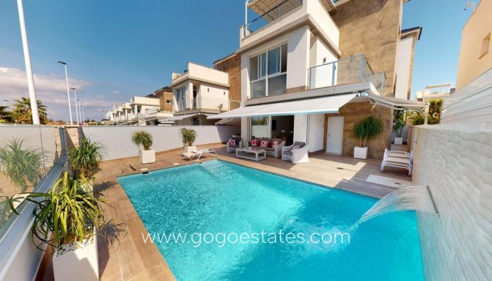 Haus - Freistehende Villa - Wiederverkauf - Torrevieja - Torrevieja Centro