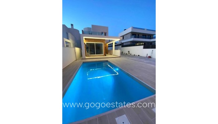 House - Detached Villa - Resale - Torrevieja - Aguas Nuevas
