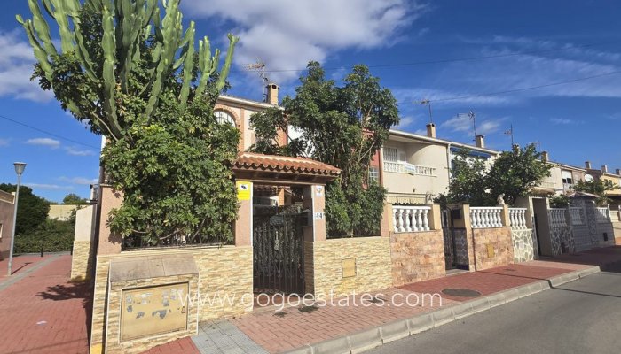 House - Semi-Detached House - Resale - Torrevieja - Torrevieja Centro