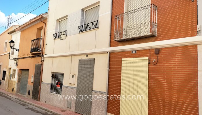 House - Townhouse - Resale - Sax - Sax Centro