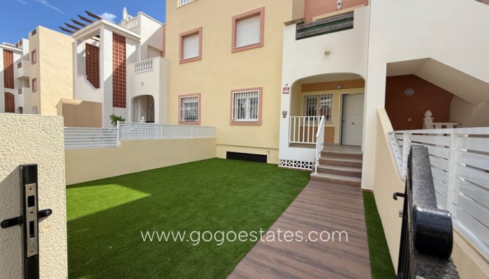 Huis - Bungalow - Te koop - Orihuela - Orihuela Centro