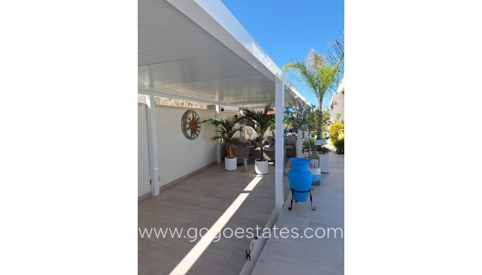 Huis - Bungalow - Te koop - Torrevieja - Torrevieja Centro