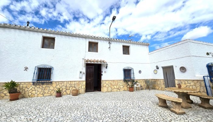 Huis - Finca - Cortijo - Te koop - Albox - Albox