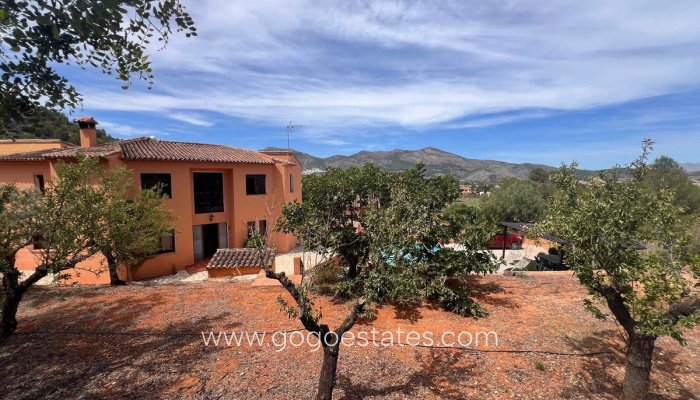 Huis - Finca - Cortijo - Te koop - Jalon - Jalon Centro