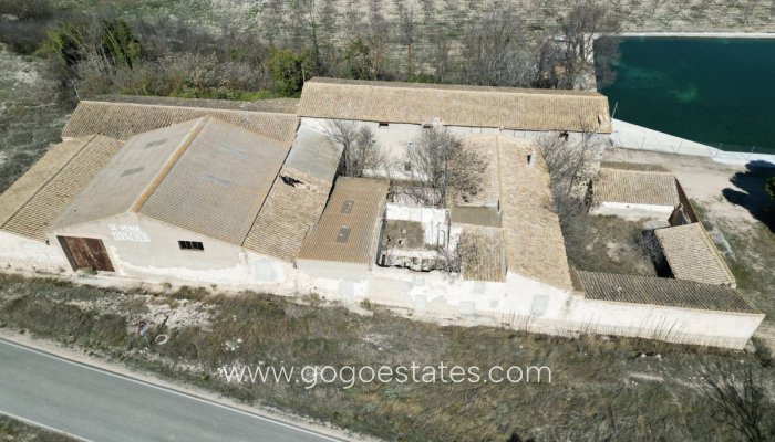 Huis - Finca - Cortijo - Te koop - Villena - Villena Centro