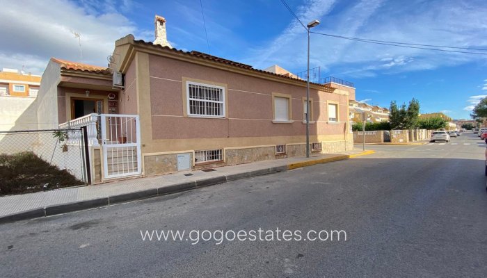 Huis - Stadswoning - Te koop - Formentera de Segura - Formentera Del Segura