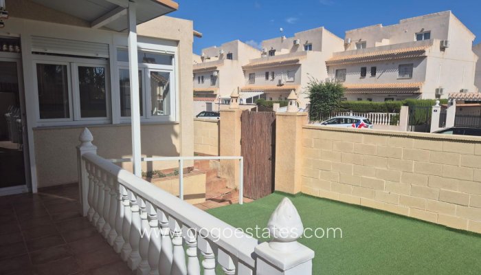 Huis - Te koop - Orihuela - La Zenia- Orihuela costa