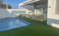 Huis - Vrijstaande Villa - Te koop - Pilar De La Horadada - RSO-32705