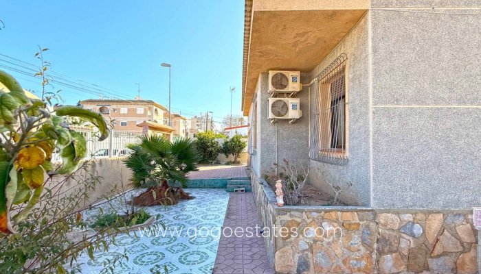 Huis - Vrijstaande Villa - Te koop - Torrevieja - Torrevieja Centro