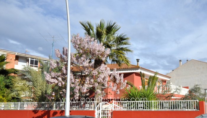 Maison - Villa Individuelle - Revente - Sax - Sax Centro