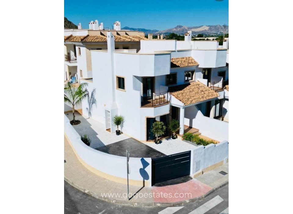 New Build - Bungalow - Cox - San Fernando