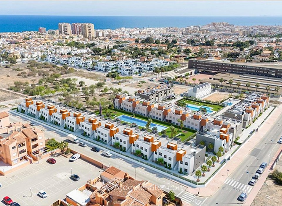 Nouvelle construction - Maison de ville - Torrevieja - Aguas Nuevas