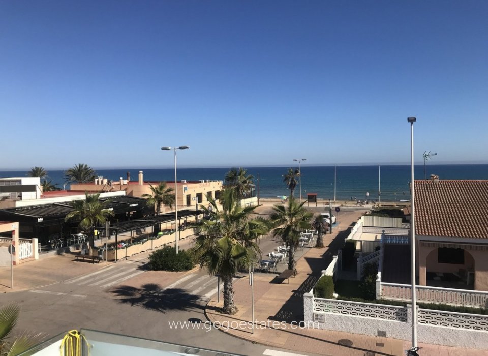 Nouvelle construction - Villa - Torrevieja - La Mata pueblo